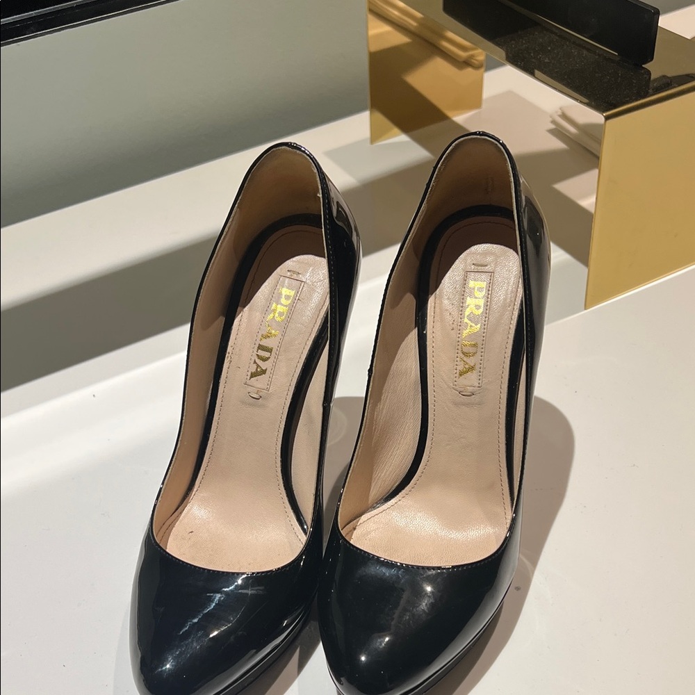 Prada Black Patent Leather Heels - image 1